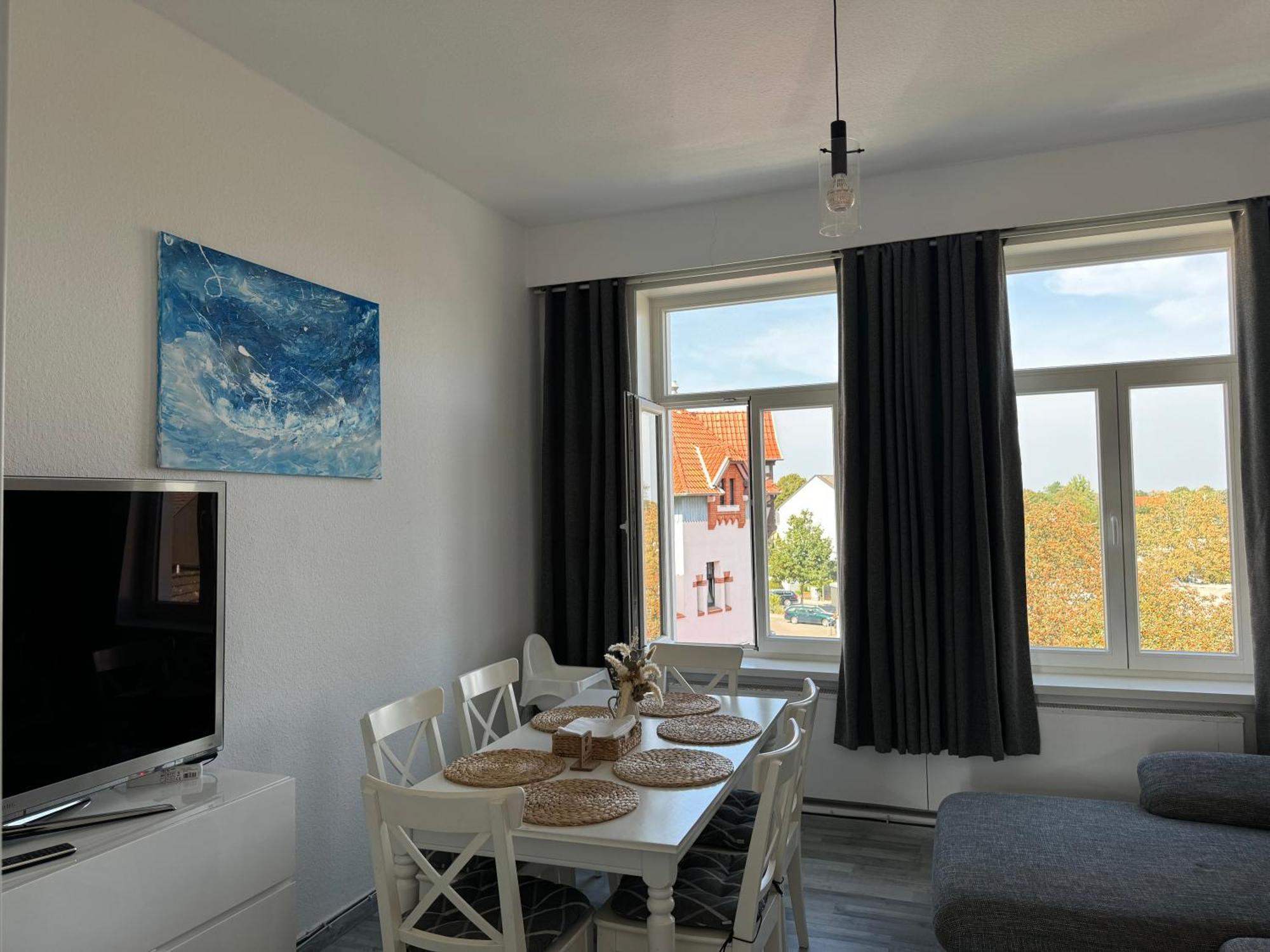Moderne 4 Zimmer Apartment Mit Bergblick Stadtzentrum Contactless Check-In 吉赫敦 外观 照片