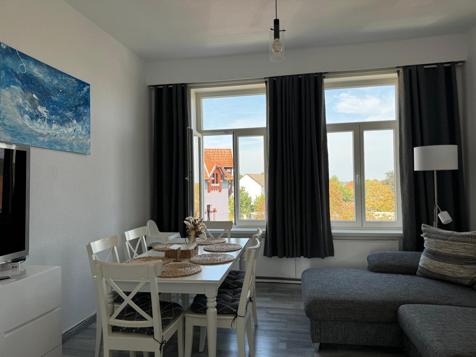 Moderne 4 Zimmer Apartment Mit Bergblick Stadtzentrum Contactless Check-In 吉赫敦 外观 照片