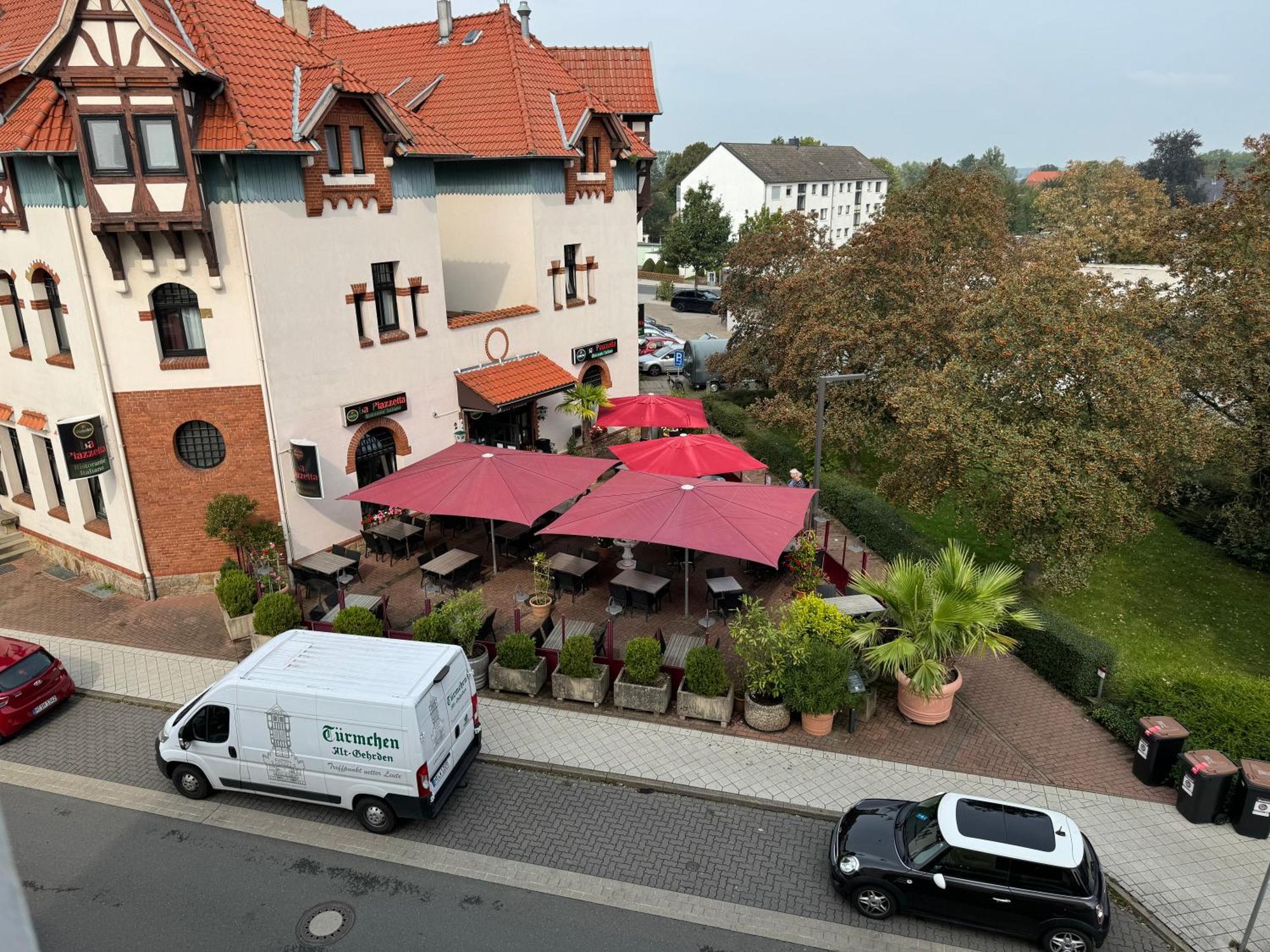 Moderne 4 Zimmer Apartment Mit Bergblick Stadtzentrum Contactless Check-In 吉赫敦 外观 照片