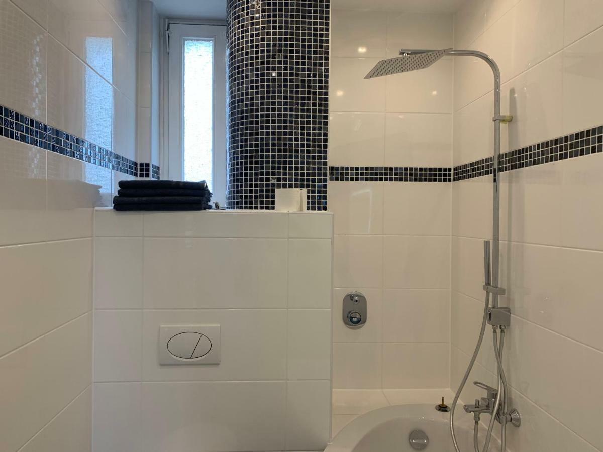 Moderne 4 Zimmer Apartment Mit Bergblick Stadtzentrum Contactless Check-In 吉赫敦 外观 照片